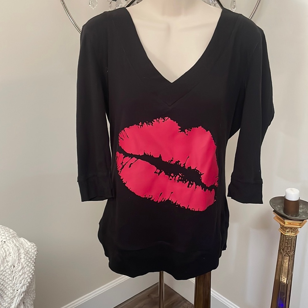Norma Kamali Black V-Neck Top with Pink Lip Print